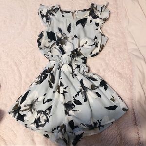 Baby Blue Floral Pattern Flowly Romper